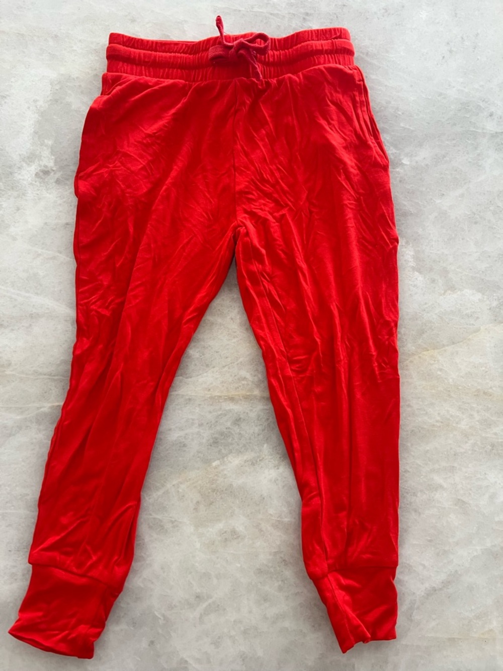 Dreamiere kids red joggers, size 3-4